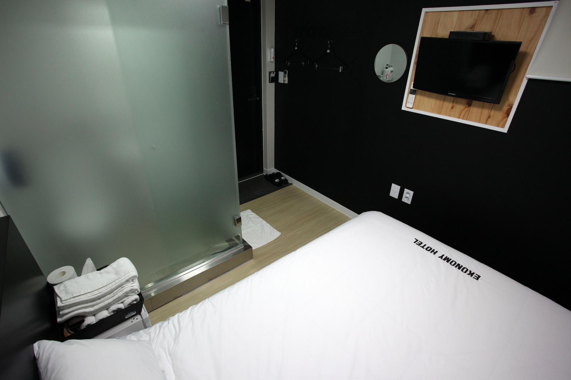 Ekonomy Myeongdong Premier 首尔